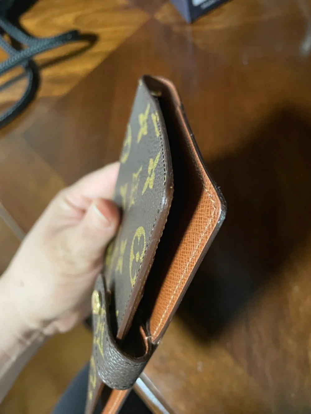 Louis Vuitton Monogram Agenda Cover in Brown and Gold - Picture 7 of 12
